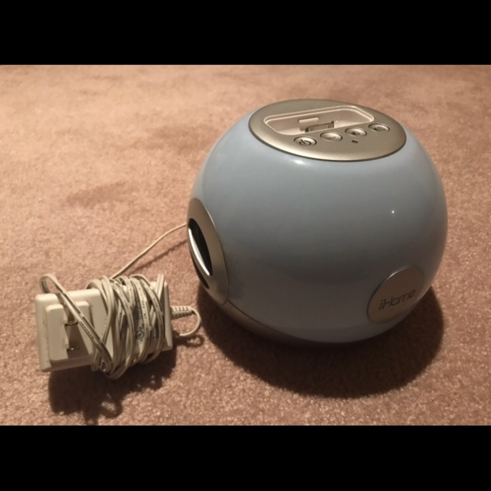 Color changing ihome speaker